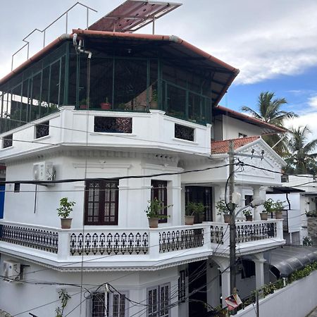 Beza Homestay Kochi Buitenkant foto