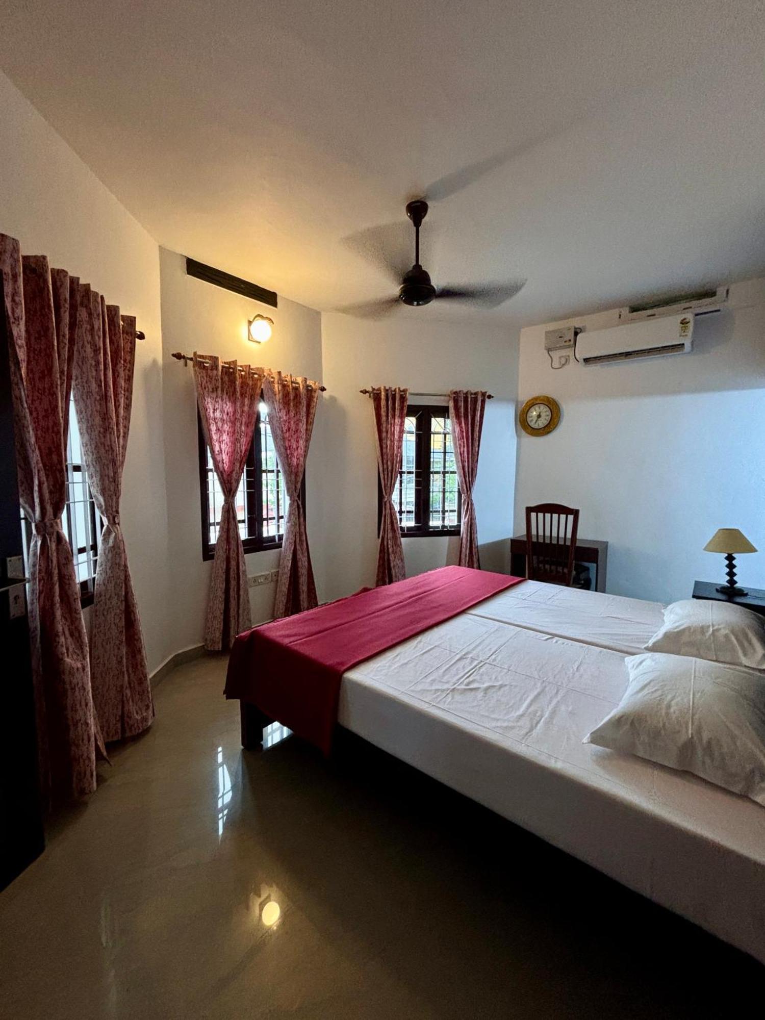 Beza Homestay Kochi Buitenkant foto