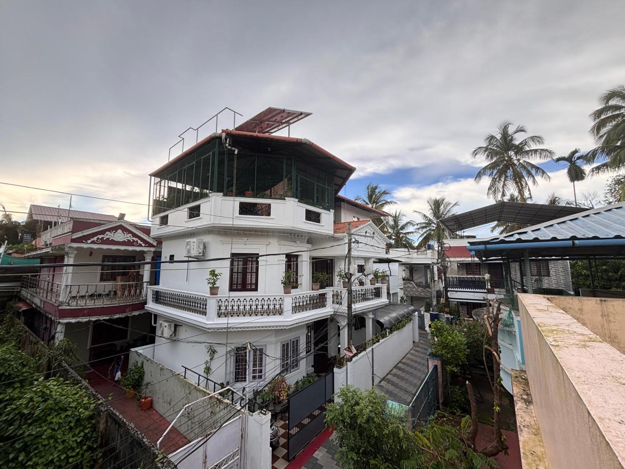 Beza Homestay Kochi Buitenkant foto