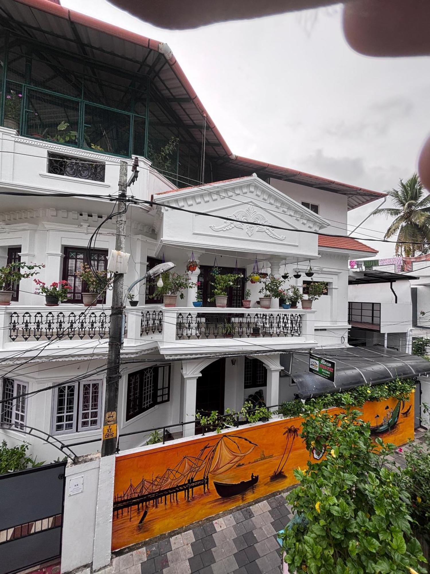 Beza Homestay Kochi Buitenkant foto